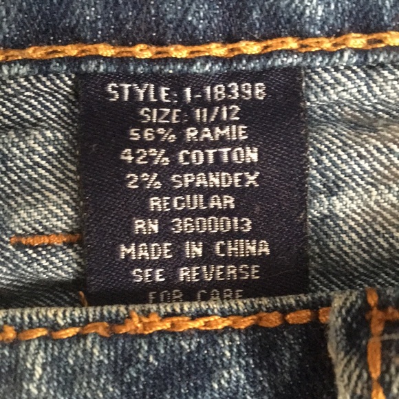 VIP - Ripped Jeans - Picture 6 of 7